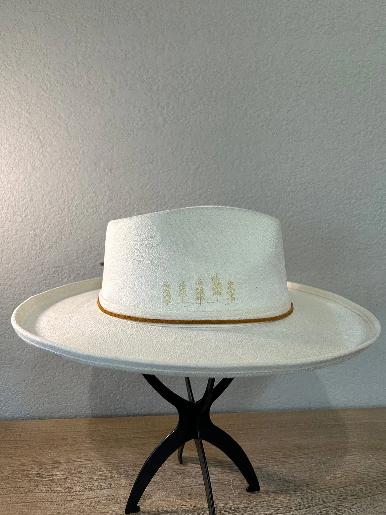 Ivory Mountain Fedora Hat